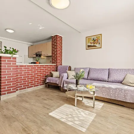 Fuer 4 Personen Ca 40 Qm In Pula, Istrien Istrische Riviera * Pula