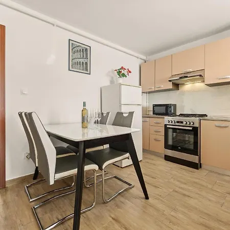 Appartement Fuer 4 Personen Ca 40 Qm In Pula, Istrien Istrische Riviera Pula